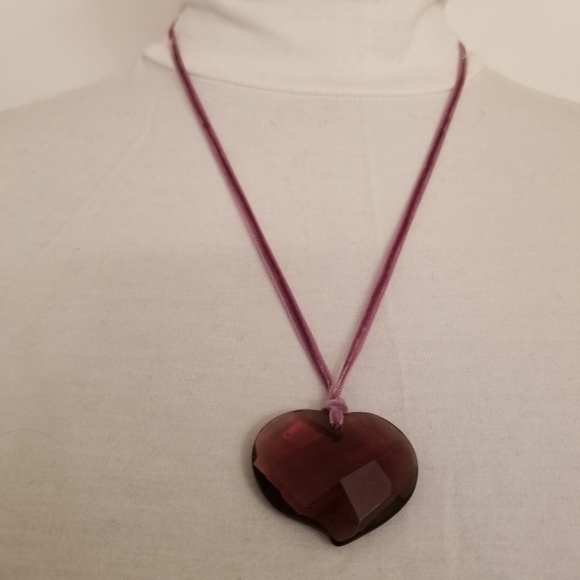 858 NWT Heart on a String "Amethyst" Glass Necklace - Picture 4 of 13